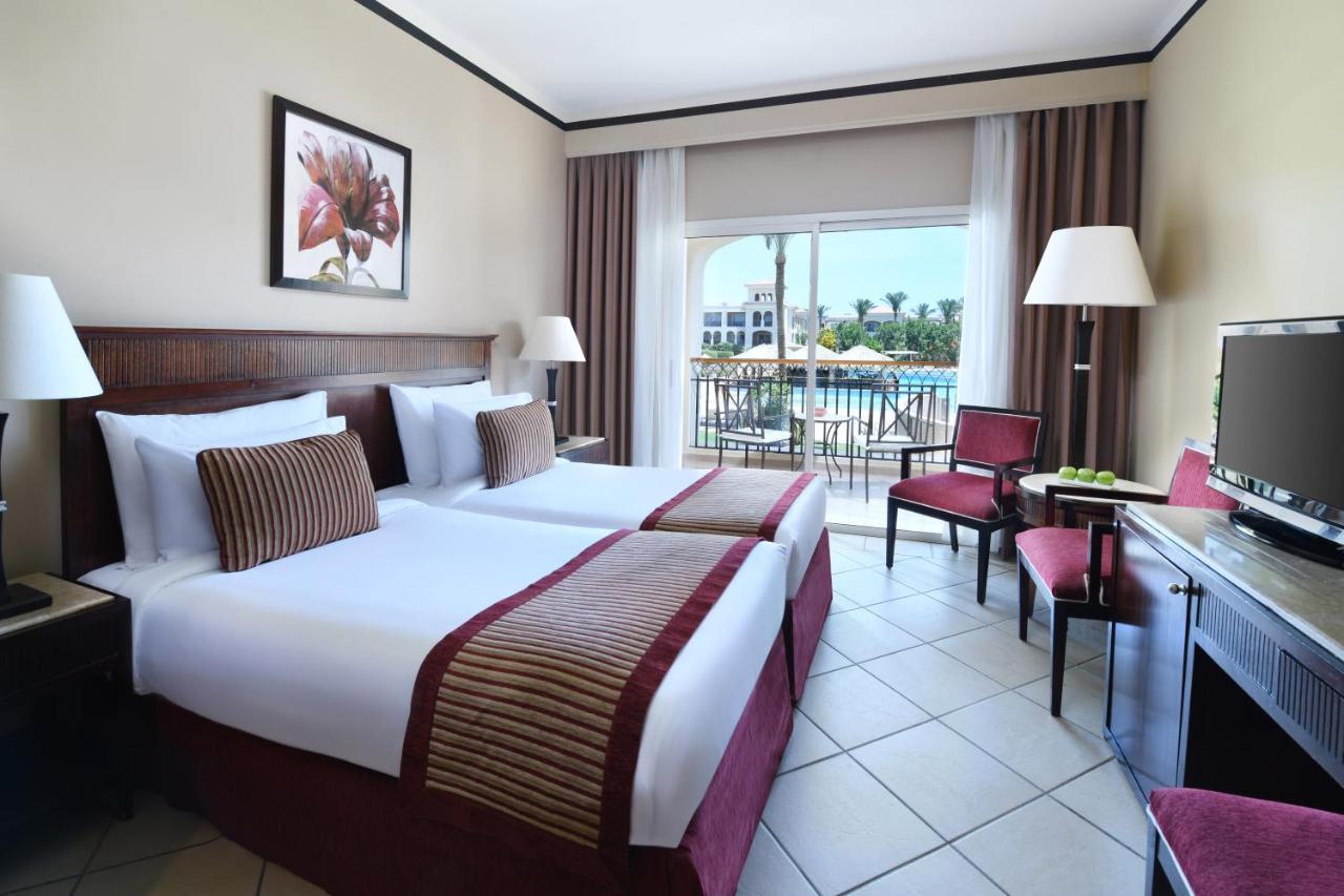 Jaz Mirabel Resort シャルム・エル・シェイク エクステリア 写真 A room at the Hilton Sharm El Sheikh