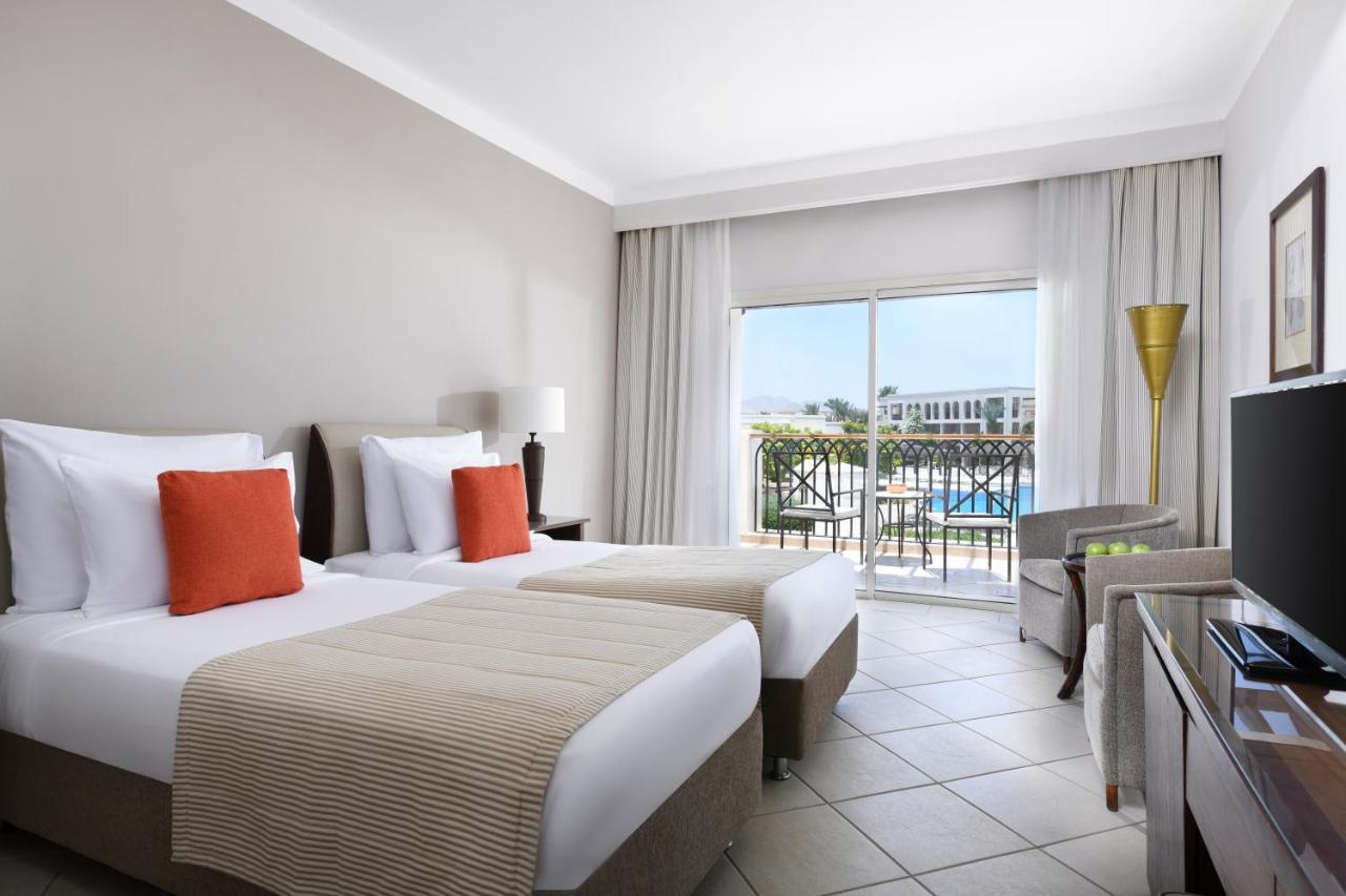 Jaz Mirabel Resort シャルム・エル・シェイク エクステリア 写真 A room at the Hilton Sharm El Sheikh
