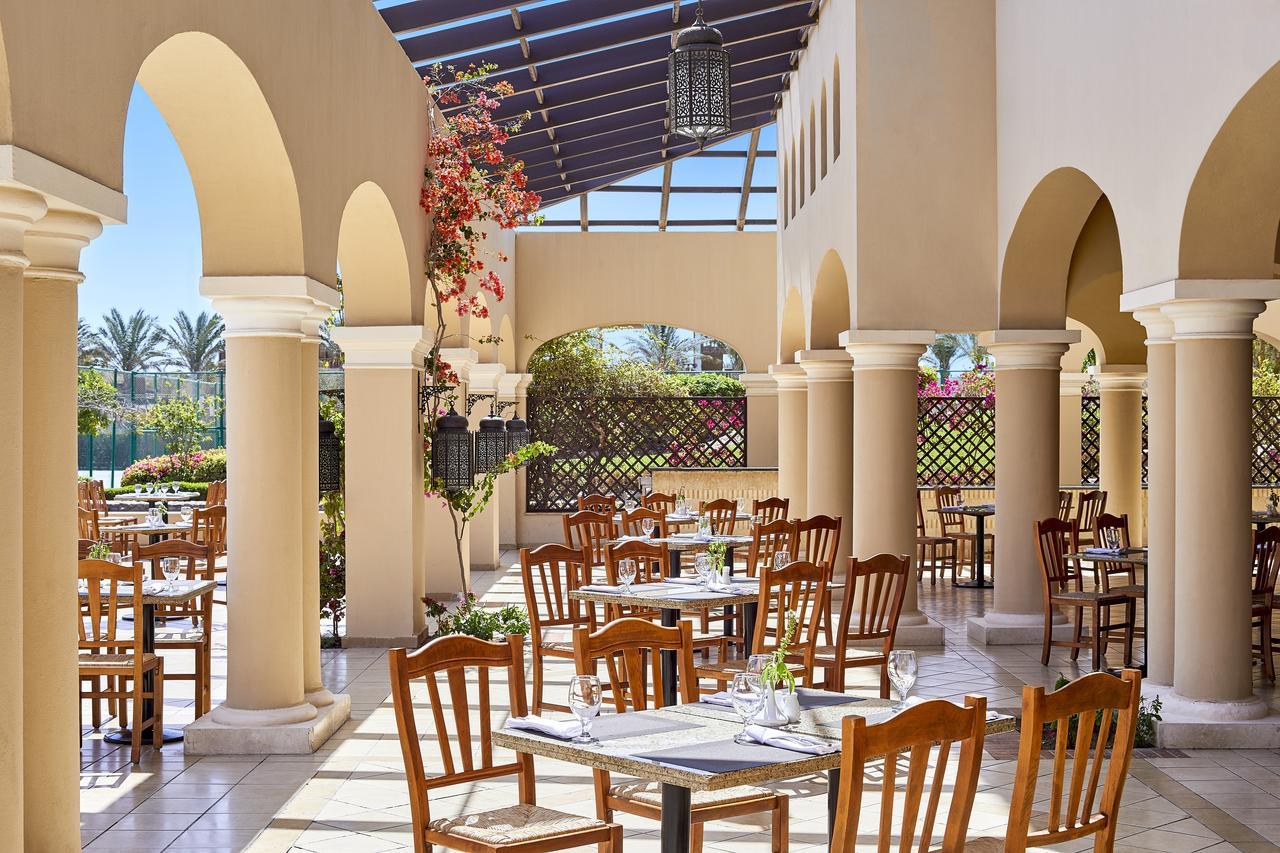 Jaz Mirabel Resort シャルム・エル・シェイク エクステリア 写真 The restaurant at the hotel