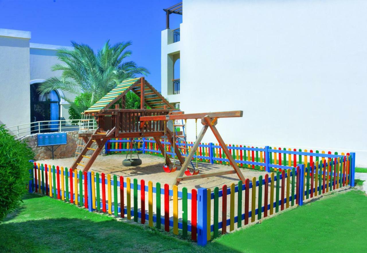 Jaz Mirabel Resort シャルム・エル・シェイク エクステリア 写真 Playground at the school