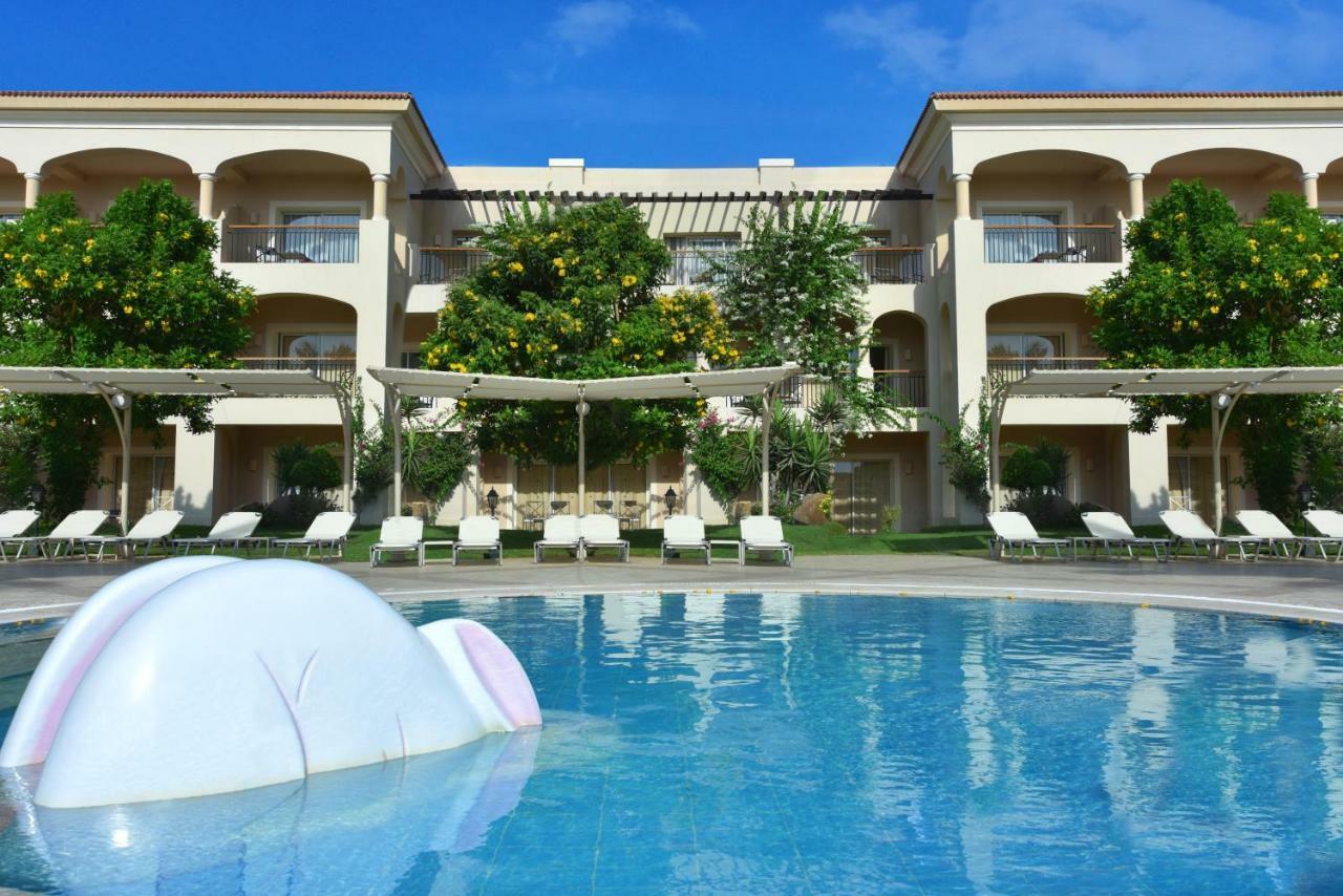 Jaz Mirabel Resort シャルム・エル・シェイク エクステリア 写真 The hotel's pool